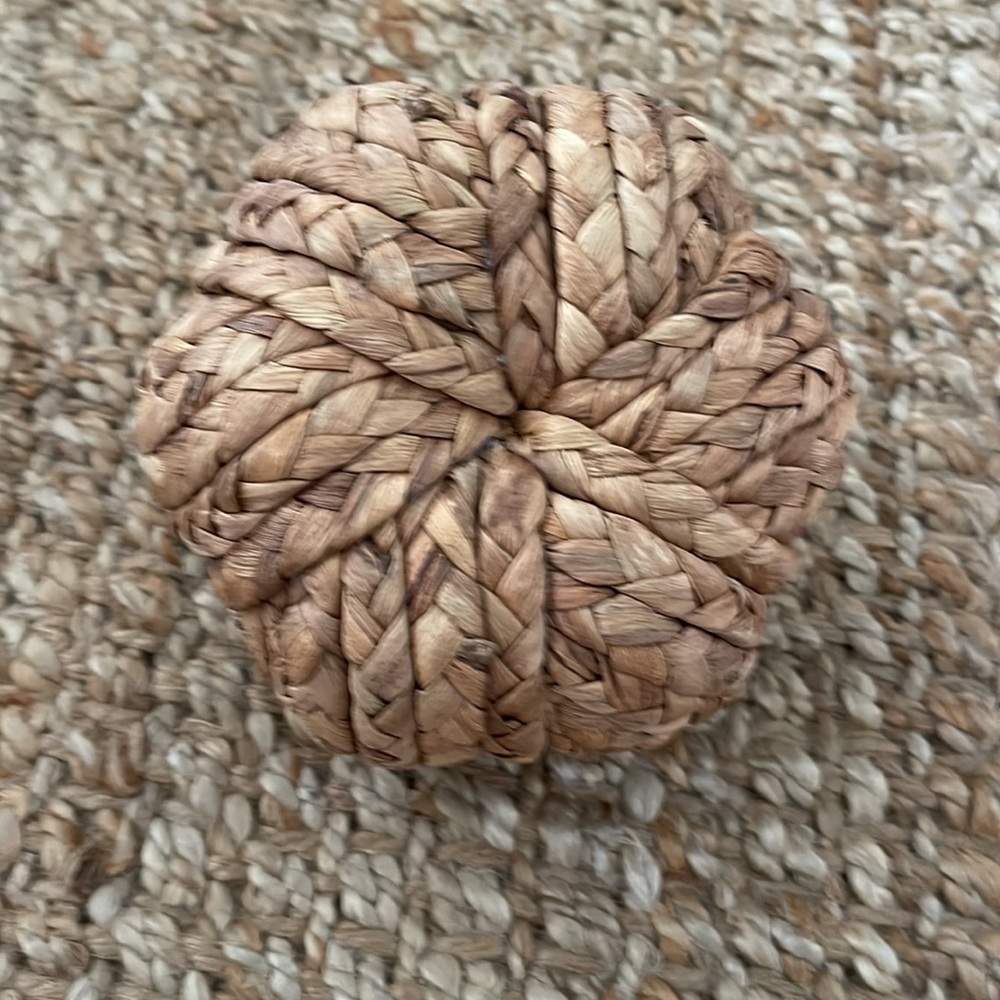 WICKER RATTON FESTIVE PUMPKIN - Picture 2 of 3
